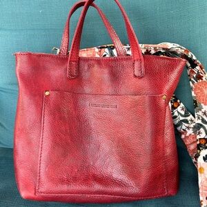 Portland leather medium crossbody